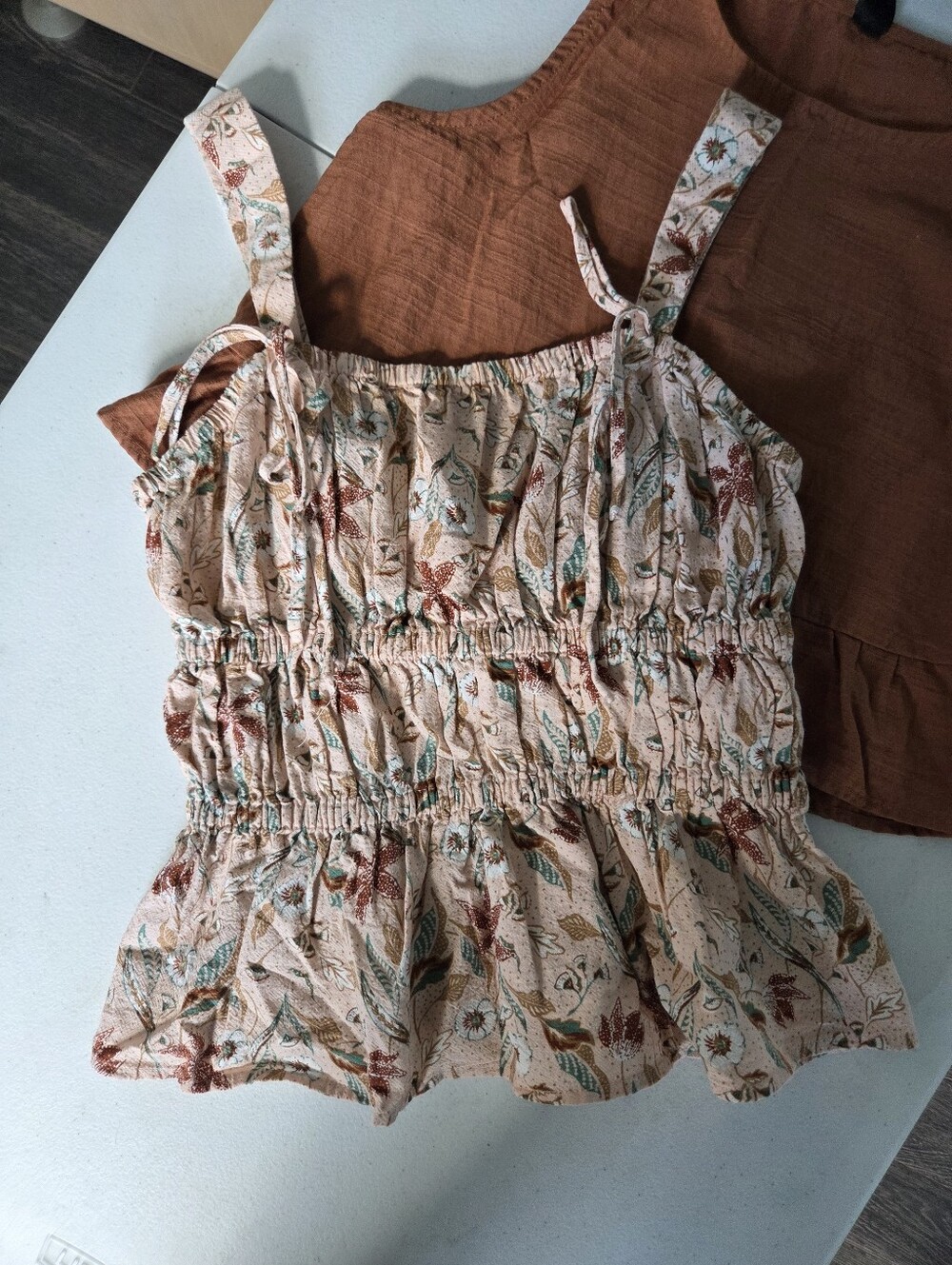 Rust Brown Cropped Tank & Floral Smocked Cami Blouse Bundle - Picture 2 of 5